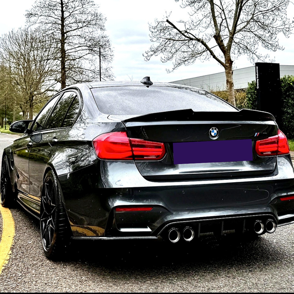 M3 M4 - F80/F82/F83: Dry Pre-Preg Carbon Fibre V Style Rear Diffuser 14-20