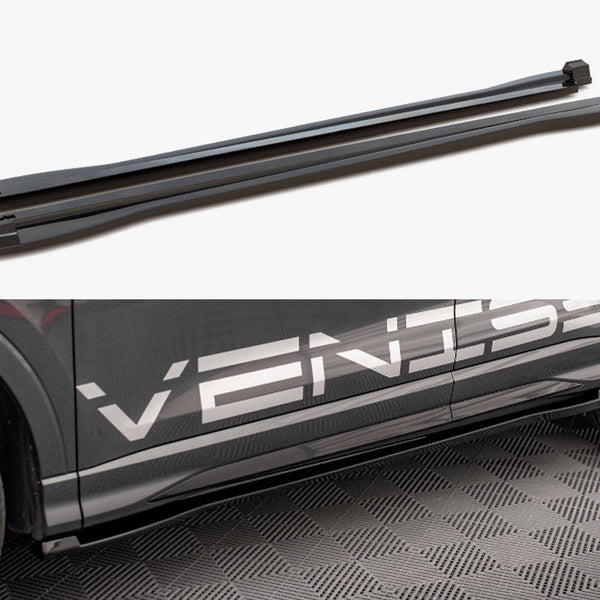 Audi - Q3 S Line / RSQ3 F3: Maxton Side Skirts V1