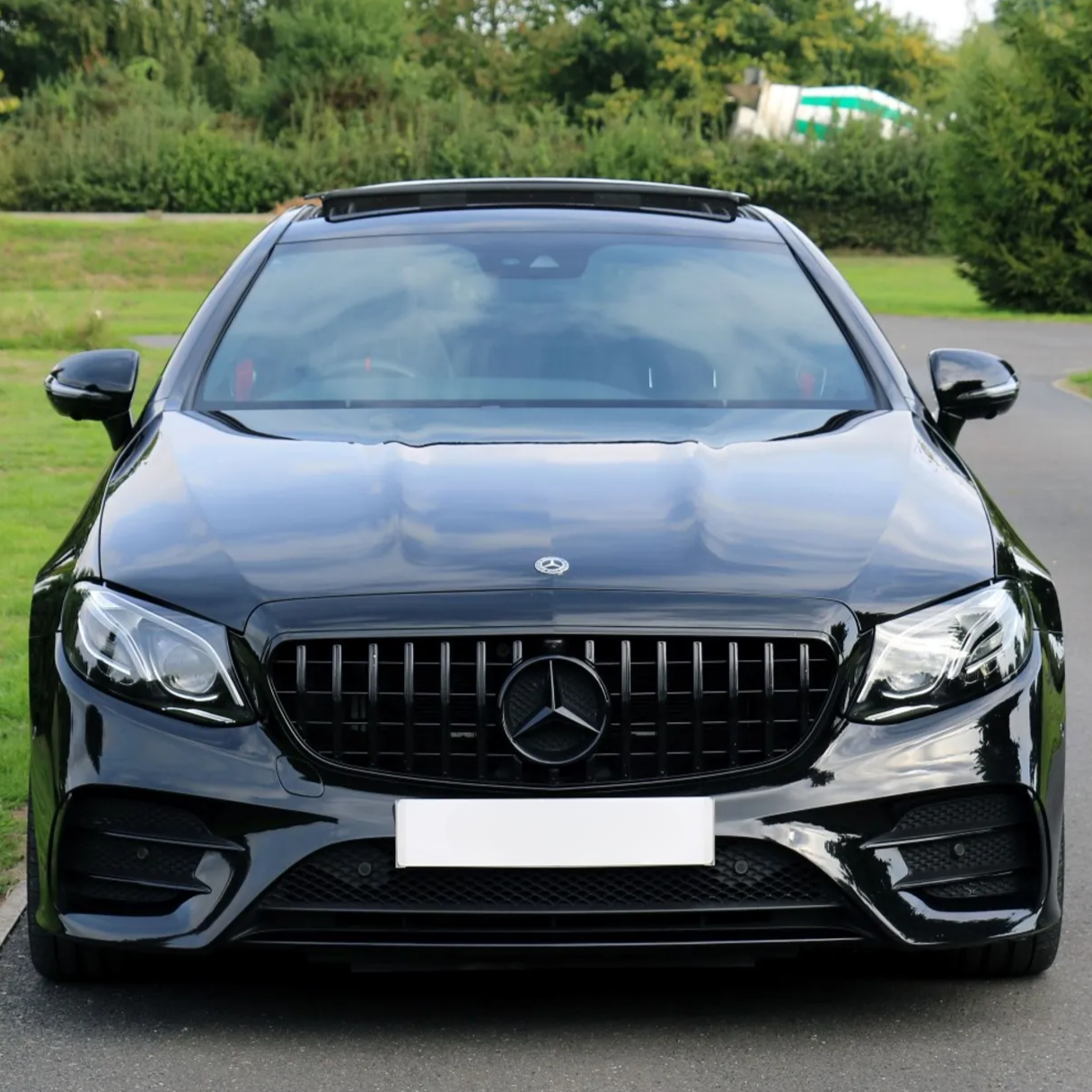 Mercedes E Class W213 Grill Black Panamericana GT Style Carbon Accents mercedes-e-class-w213-grill-black-panamericana-gt-style-carbon-accents