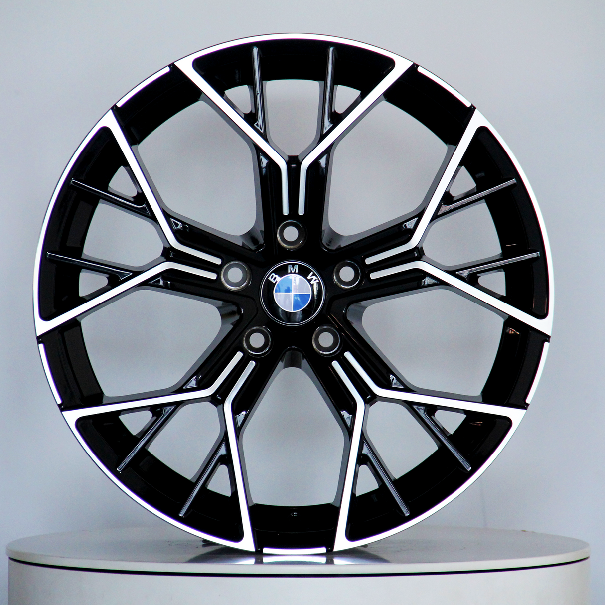 4 Series - F32/F33: 18" Diamond Cut Performance Style Alloy Wheels 13-20