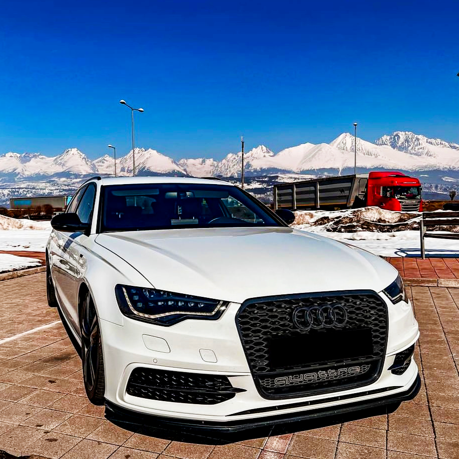 A6 - C7 Pre-Facelift: Gloss Black RS Honeycomb with Quattro Front Grill 11-14