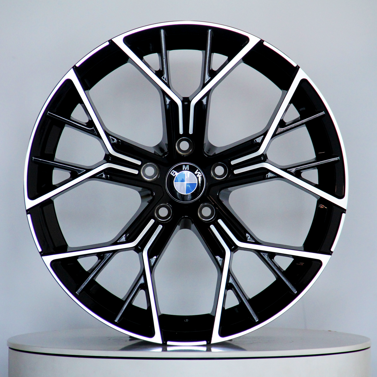 1 Series - F20/F21: 18" Diamond Cut Performance Style Alloy Wheels 11-19
