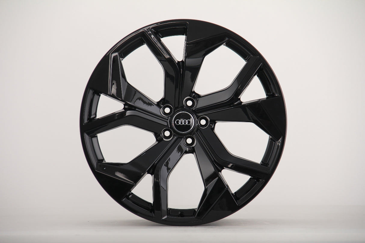 Q8 - 4MN: 22" Gloss Black RSQ8 Style Alloy Wheels 18+