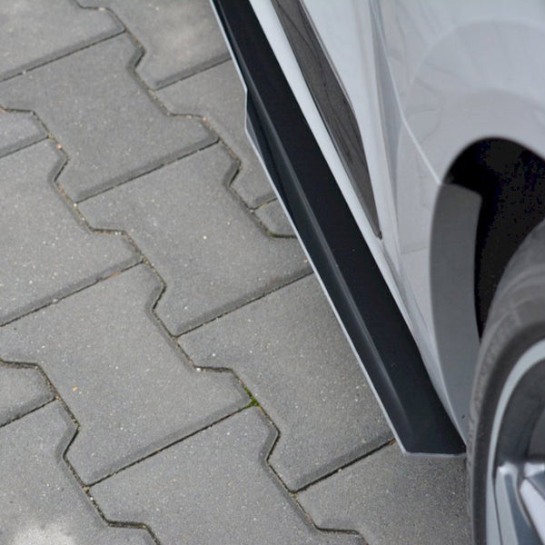 Audi - RS5 F5 Coupe: Maxton Racing Side Skirts