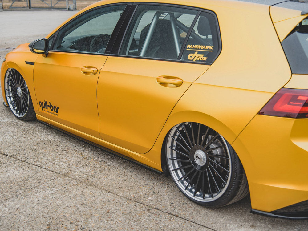 VW - Golf MK8: Maxton Side Skirts V1