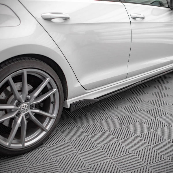 VW - Golf R / R Line MK7: Maxton Side Skirts V2