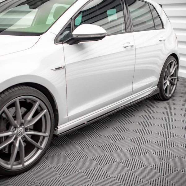 VW - Golf R / R Line MK7: Maxton Side Skirts V2