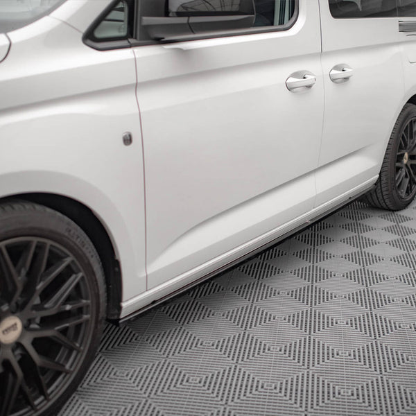 VW - Caddy MK5 / Ford Transit Connect MK3: Maxton Side Skirts
