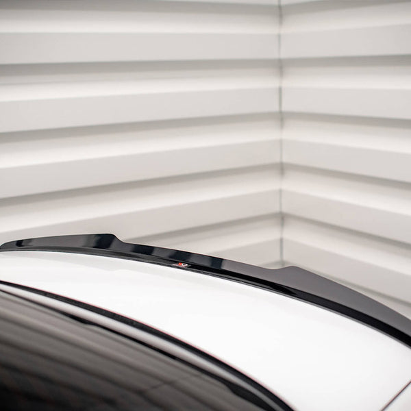 Audi - A4 Sedan B9: Maxton Spoiler