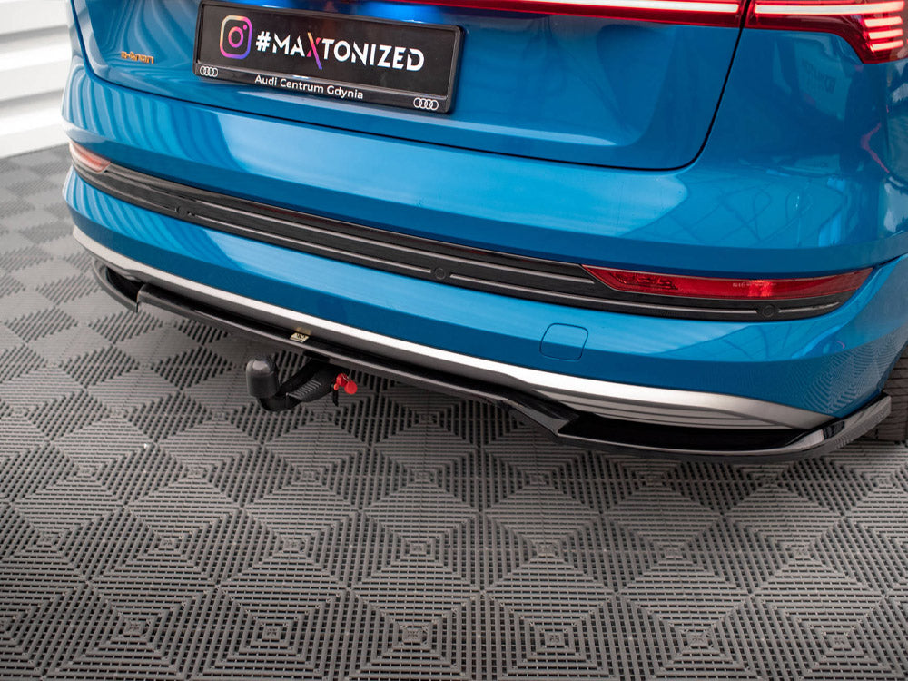 Audi - e-Tron: Maxton Central Rear Splitter (Vertical Bars)