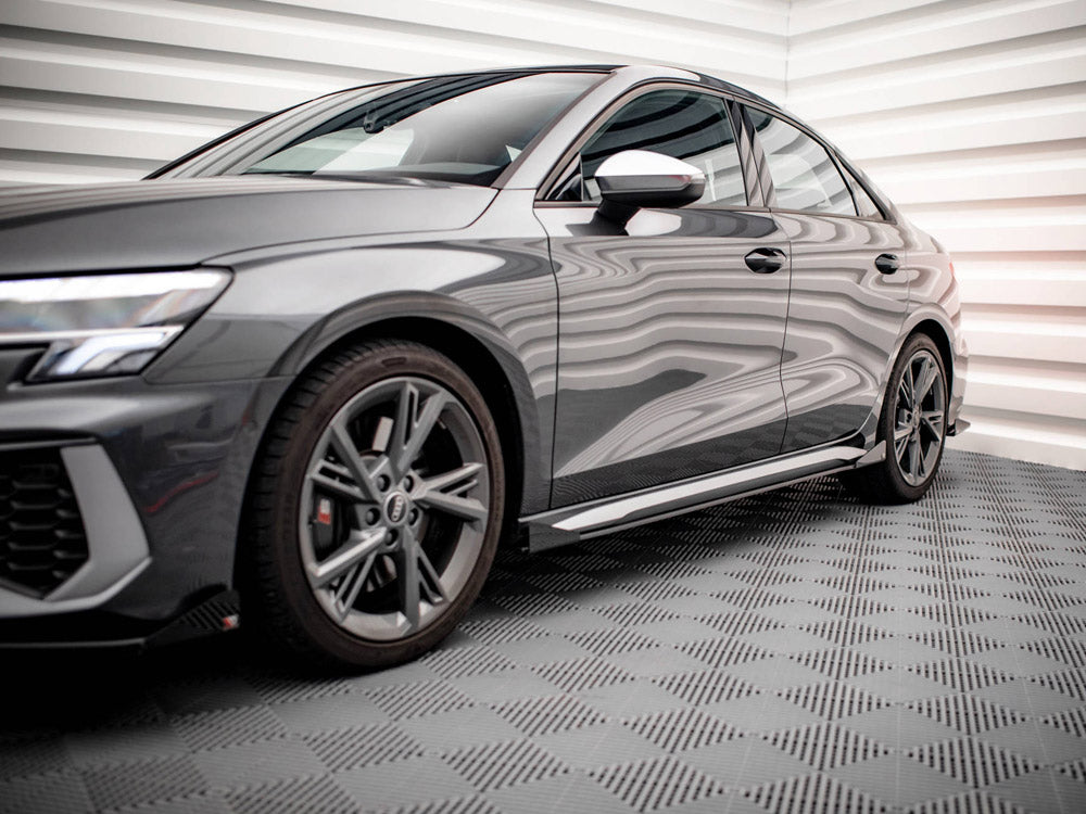 Audi - S3 / A3 S Line 8Y / 8Y Facelift: Maxton Side Flaps