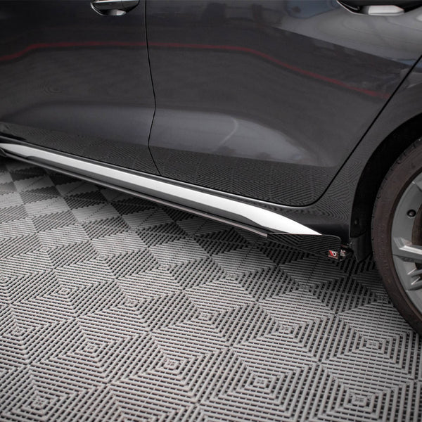 Audi - S3 / A3 S Line 8Y / 8Y Facelift: Maxton Side Flaps