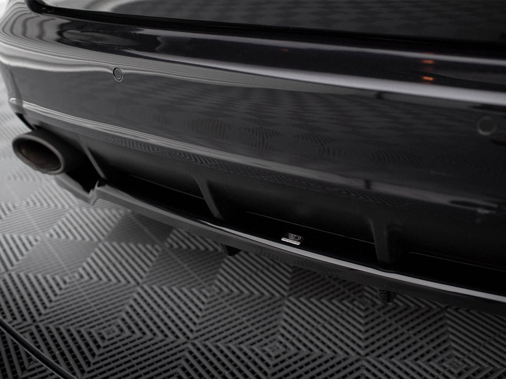 Audi - RS6 Avant C6: Maxton Central Rear Splitter (Vertical Bars)