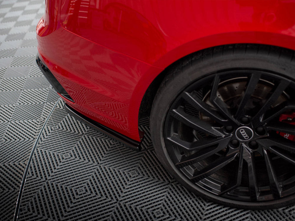 B9 Audi - RS4 B9 / B9 Facelift: Maxton Rear Side Splitters – Carbon Accents