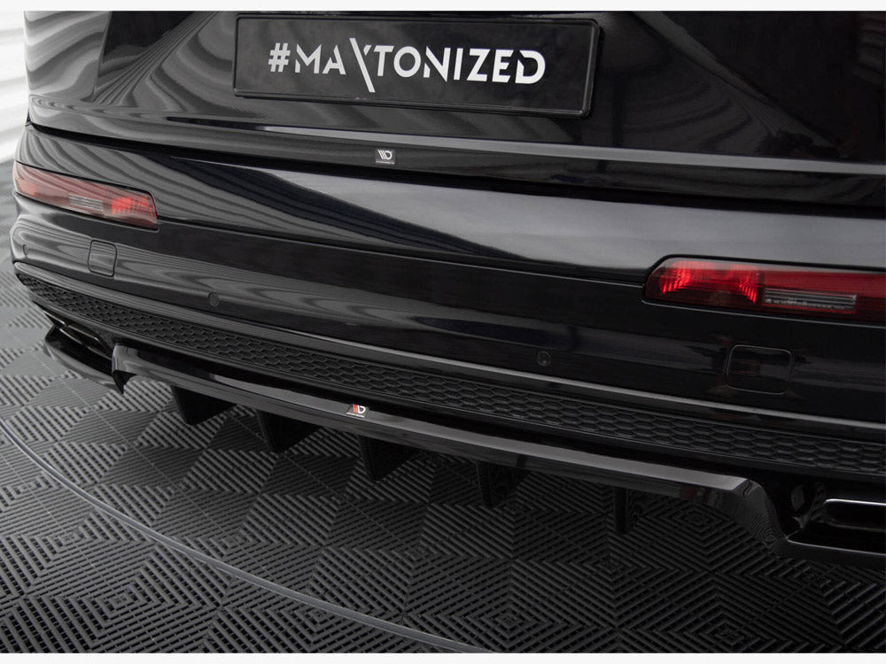 Audi - SQ7 MK2: Maxton Central Rear Splitter (Vertical Bars)