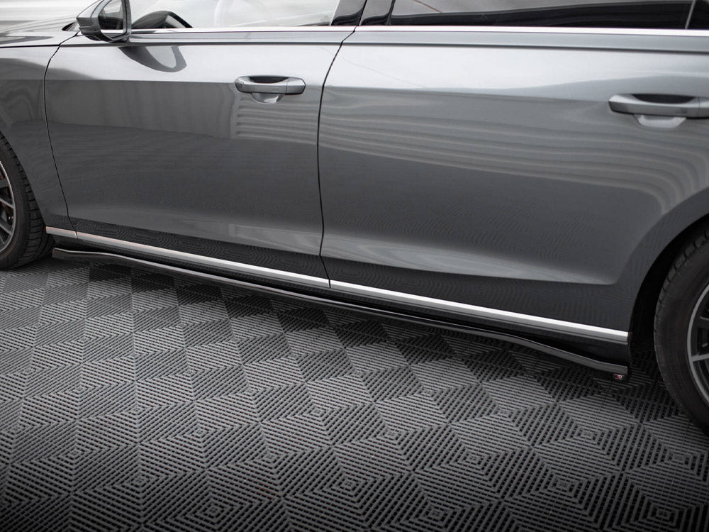 Audi - A8 D5: Maxton Side Skirts