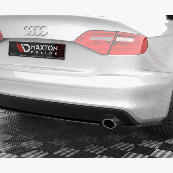 Audi - A4 S Line B8 Facelift: Maxton Central Rear Splitter