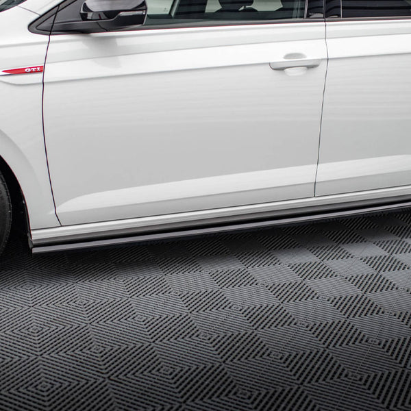 VW - Polo GTI MK6 Facelift: Maxton Side Skirts