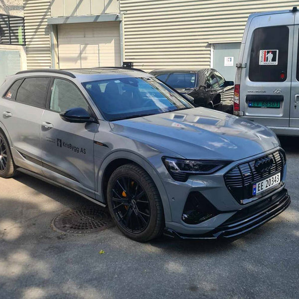 Audi - e-Tron S Line: Maxton Side Skirts