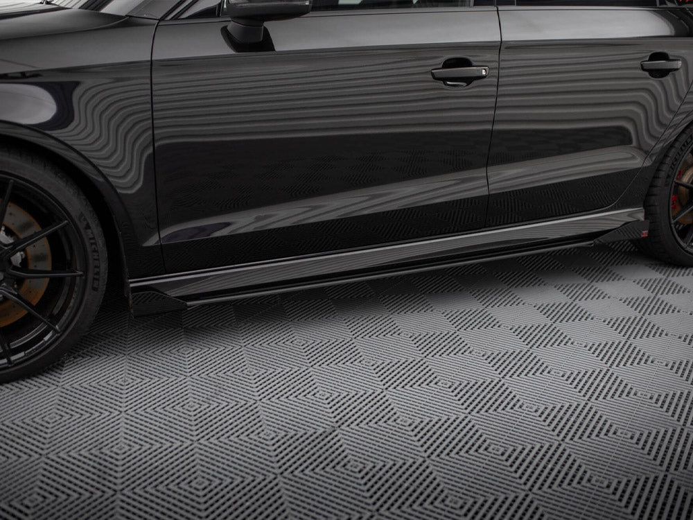 Audi - RS3 Sedan 8V Facelift: Maxton Side Flaps
