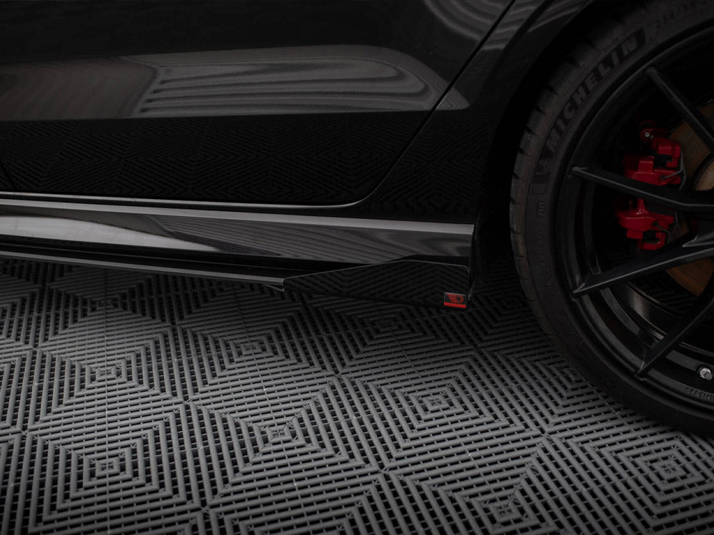 Audi - RS3 Sedan 8V Facelift: Maxton Side Flaps