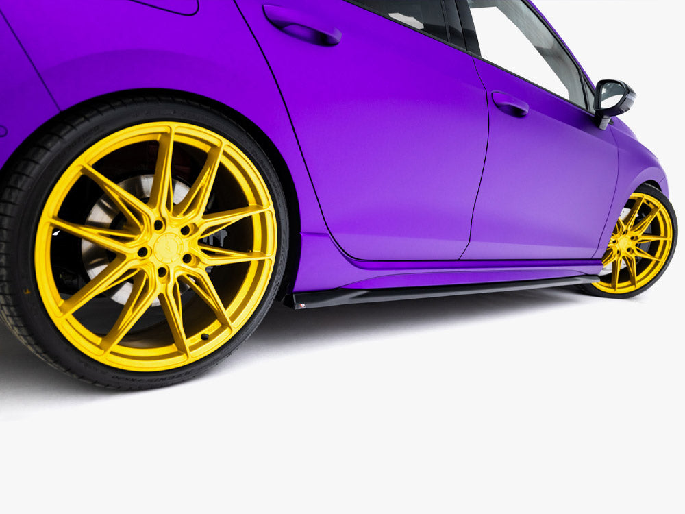 VW - Golf R MK8 Facelift: Maxton Full Body Kit Set 2