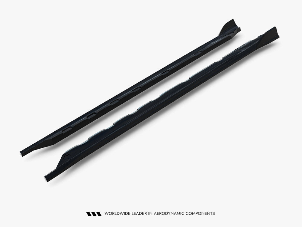 VW - Golf MK8 Facelift: Maxton Side Skirts