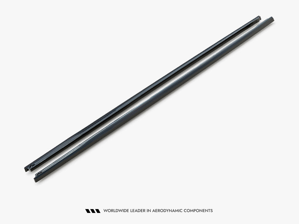 VW - Multivan Long T7: Maxton Side Skirts