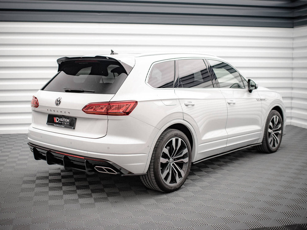 VW - Touareg R Line MK3: Maxton Full Body Kit