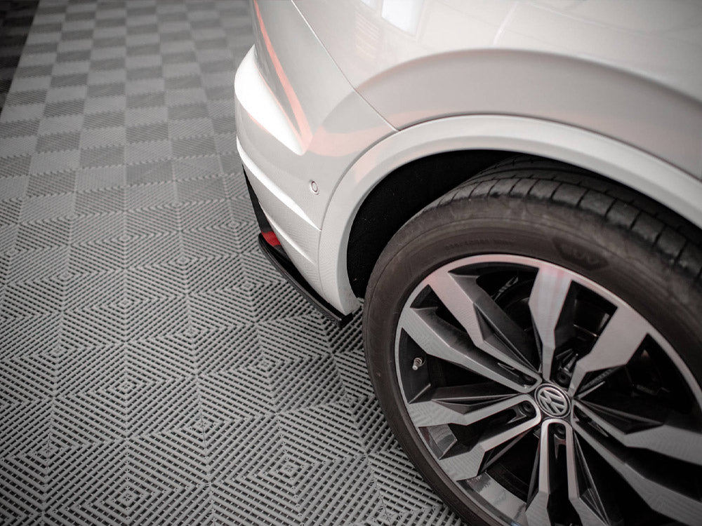 VW - Touareg R Line MK3: Maxton Full Body Kit