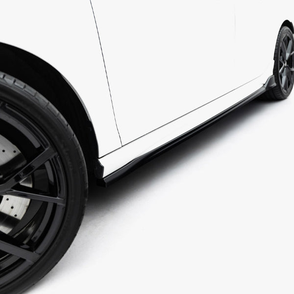 VW - Golf R Variant MK8 Facelift: Maxton Side Skirts