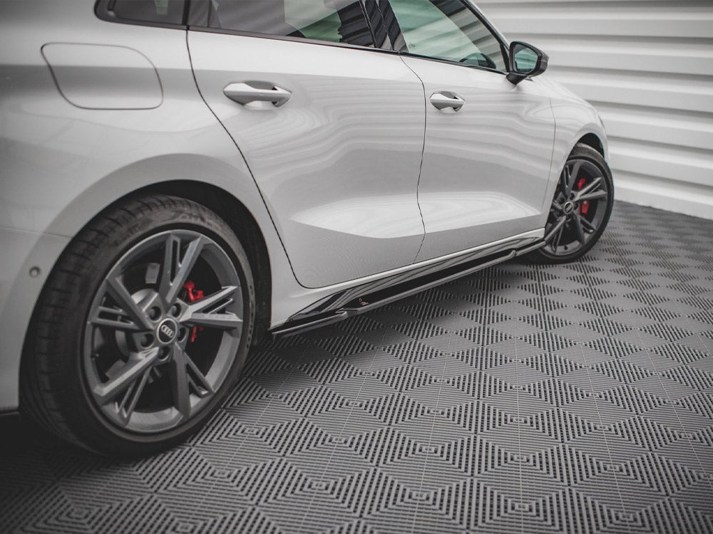 Audi - A3 S Line Sportback 8Y: Maxton Full Body Kit