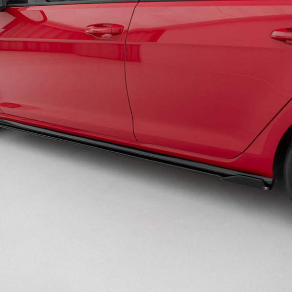 VW - Golf R / R Line MK7 Facelift: Maxton Side Skirts V1