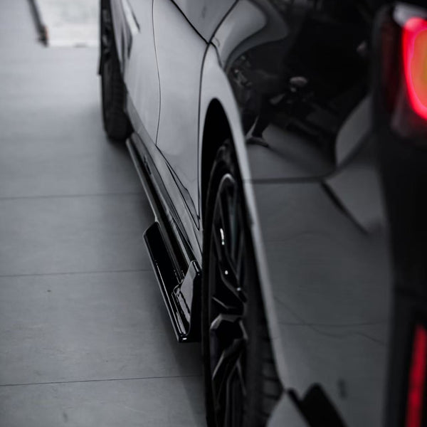 3 Series - G20 Facelift: Gloss Black LED Body Kit 22+