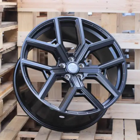 Range Rover - Evoque/Velar: 22" Black SVR Style Alloy Wheels