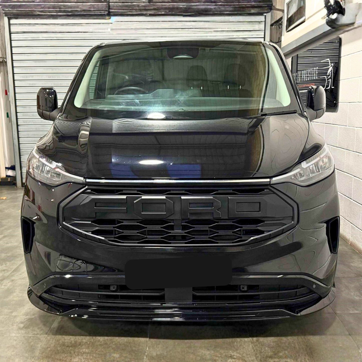 Ford Transit Custom MK2: Gloss Black V2 Front Splitter 24+