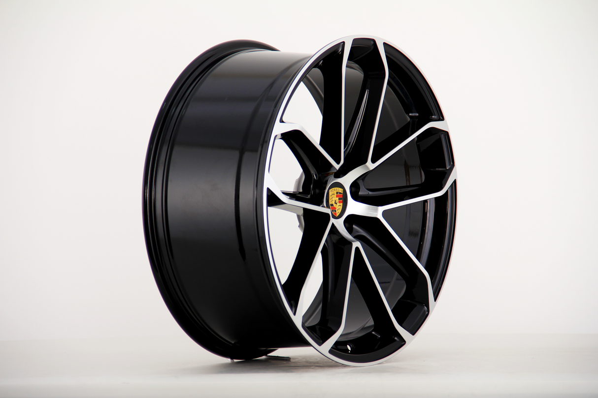 Macan: 21" Diamond Cut GTS Style Alloy Wheels 14+