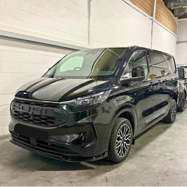 Ford Transit Custom MK2: Gloss Black V2 Front Splitter 24+