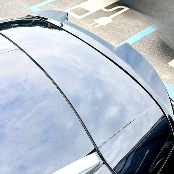 GLE - W167 Pre-Facelift: Gloss Black Rear Spoiler 19-23