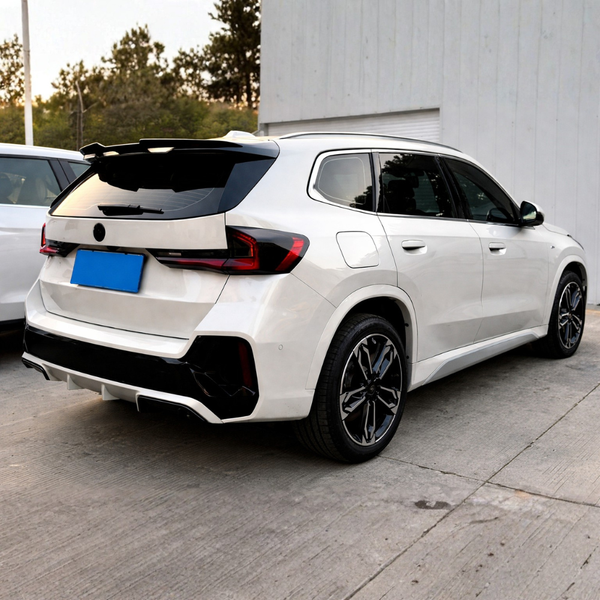 X1 - U11: Gloss Black Rear Spoiler 23+
