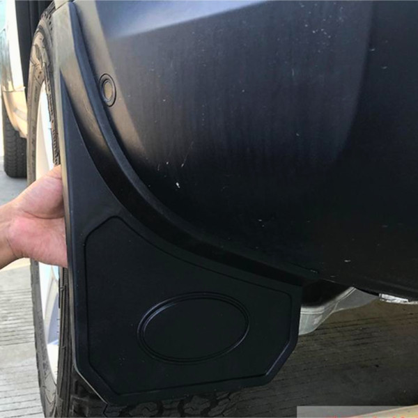 For Defender 90/110 - L663: Black Mud Flaps 20+