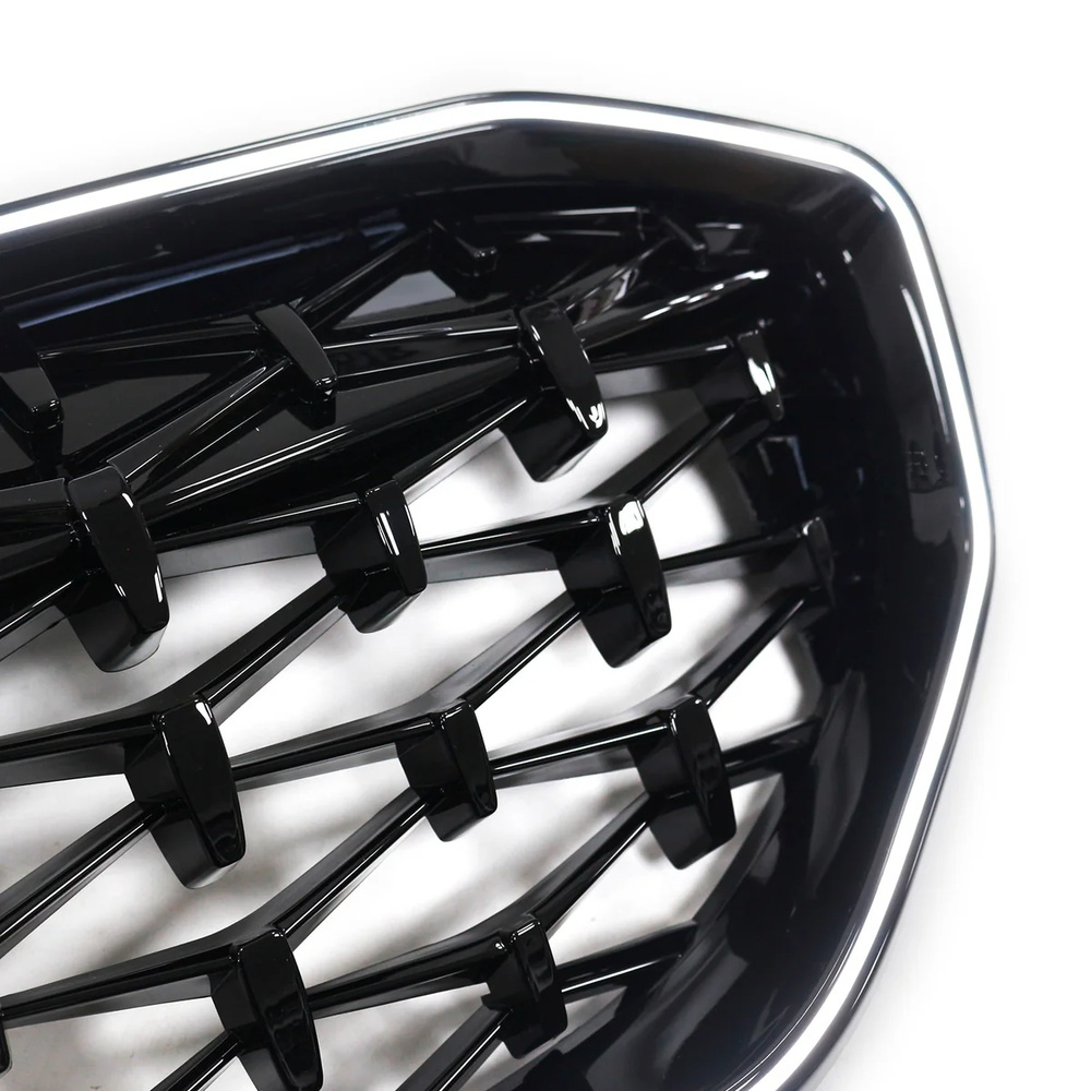 V Class - W447: Gloss Black Diamond Silver Grill 15-19