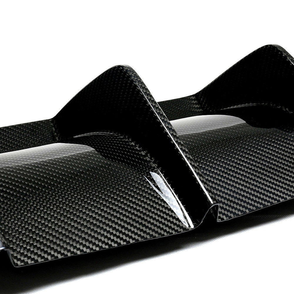 M3 M4 - F80/F82/F83: Dry Pre-Preg Carbon Fibre V Style Rear Diffuser 14-20