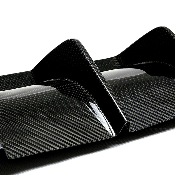 M3 M4 - F80/F82/F83: Dry Pre-Preg Carbon Fibre V Style Rear Diffuser 14-20