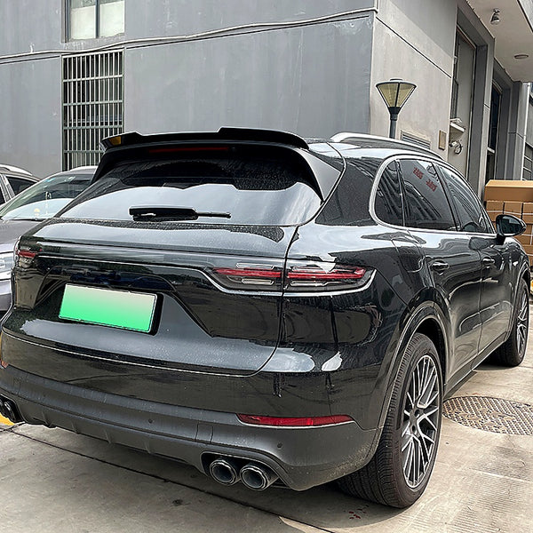 Porsche - Cayenne: Gloss Black Rear Spoiler 18-21
