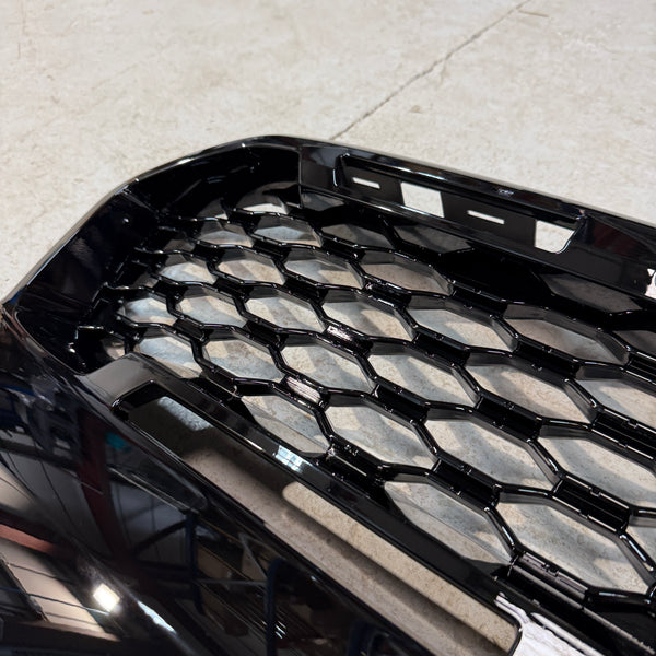 Ranger - T7: Gloss Black Badgeless Grill 15-17