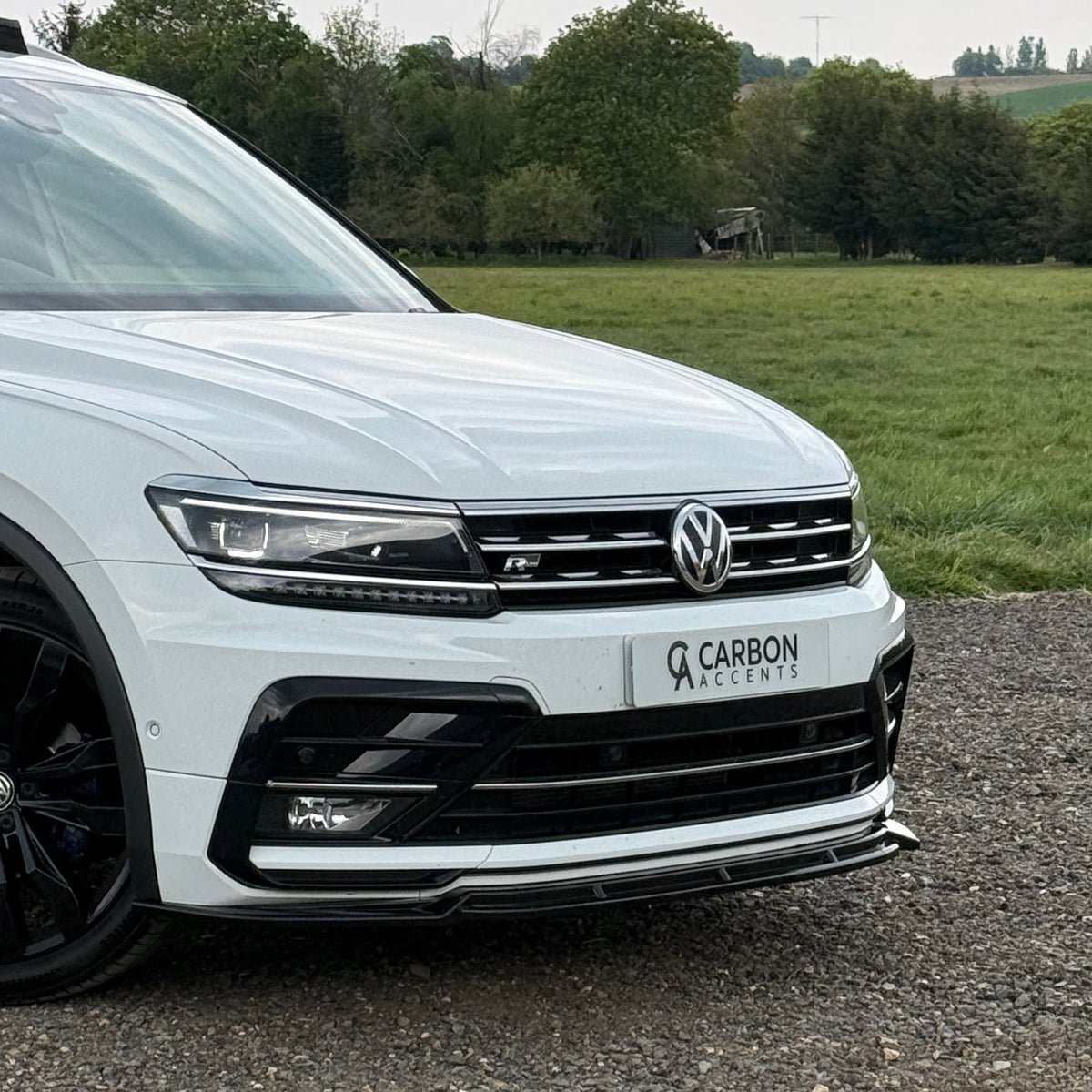 Tiguan - MK2 R-Line: Gloss Black Front Splitter 15-20