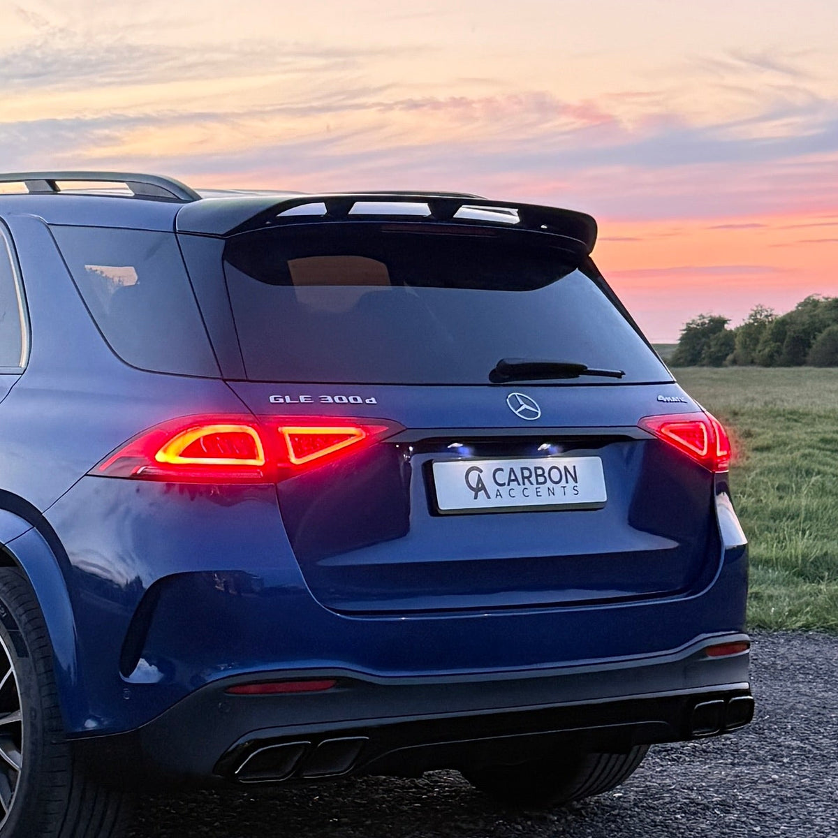 GLE - W167: Gloss Black Roof Spoiler 19+