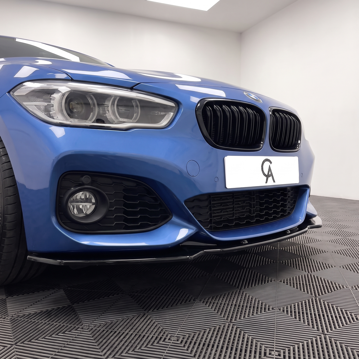 1 Series - F20/F21 Facelift: Gloss Black VC1 Style Splitter 15-19