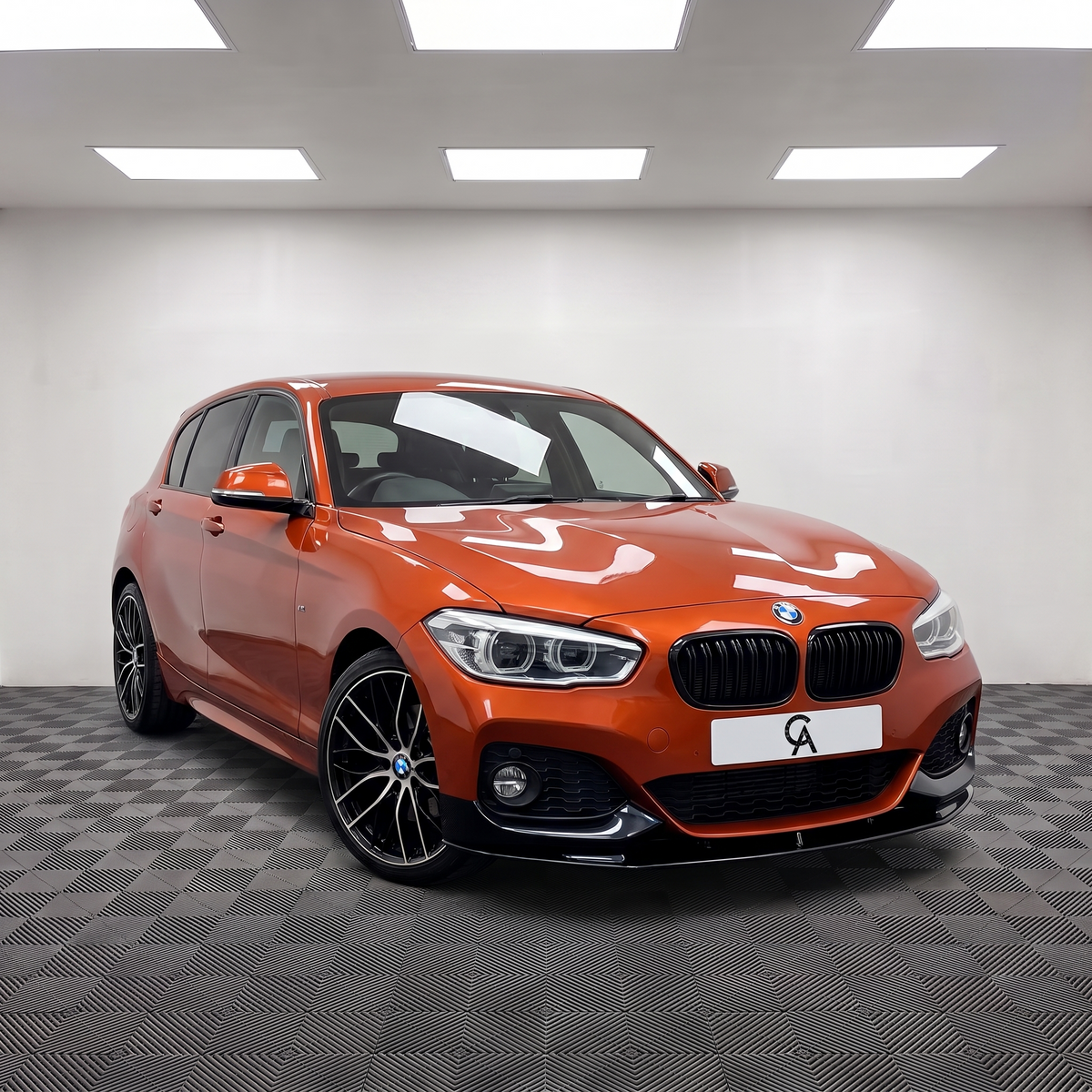 1 Series - F20/F21 Facelift LCI: Gloss Black Splitter 15-19